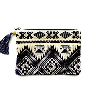 White and Blue Tassel Clutch Purse (Mare)